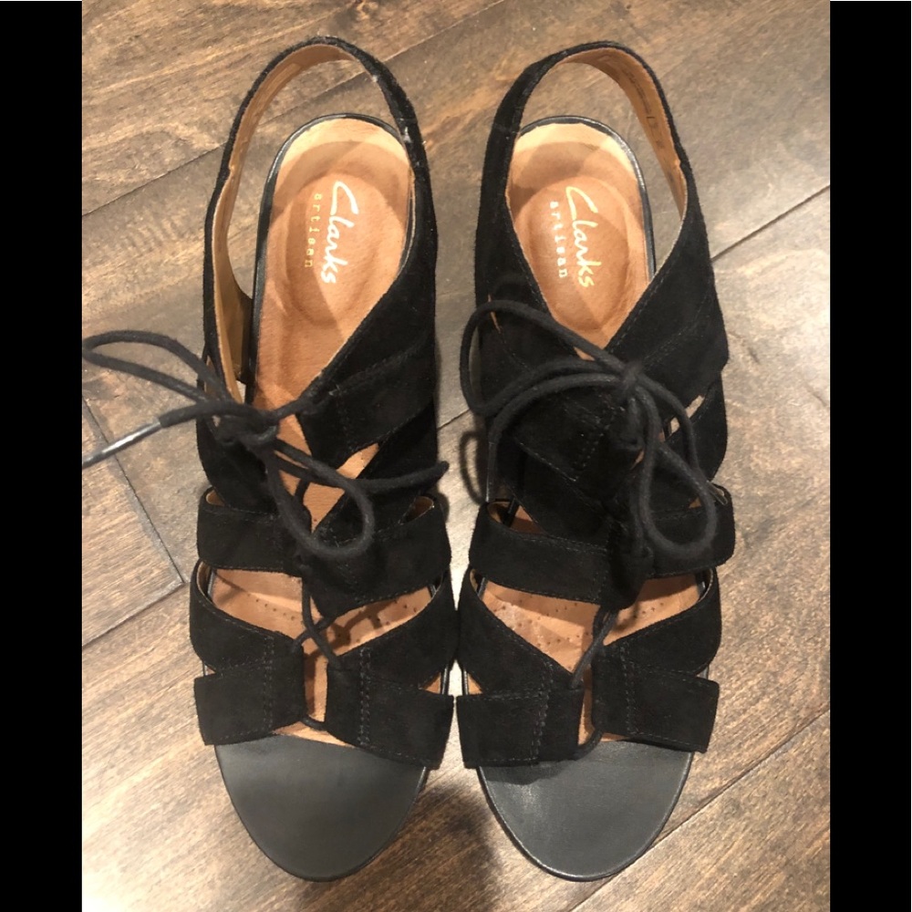 Suede wedges